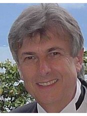 Dr Michael Szasz