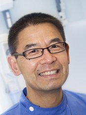Dr Paul Au